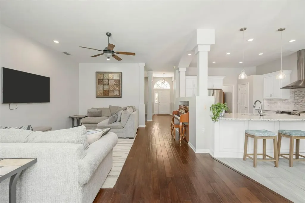 5633 Glencrest Boulevard Tampa FL 33625