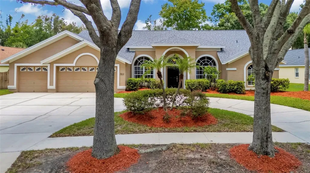 5633 Glencrest Boulevard Tampa FL 33625