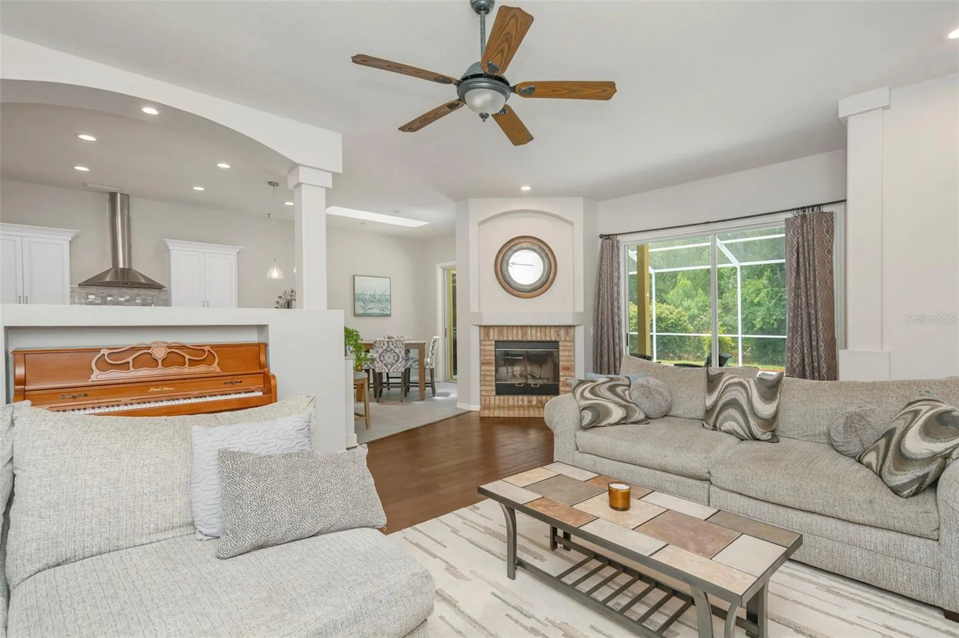 5633 Glencrest Boulevard Tampa FL 33625