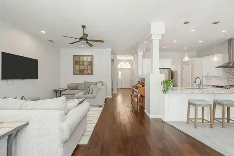 5633 Glencrest Boulevard Tampa FL 33625