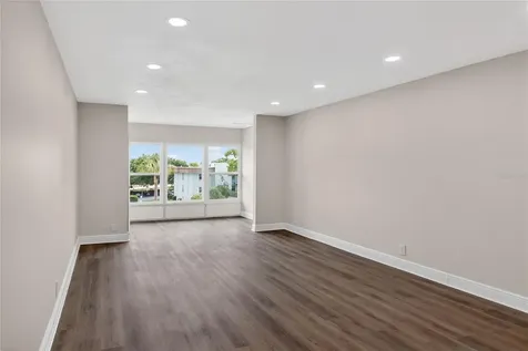 333 Lake Howard Drive NW Winter Haven FL 33880