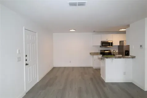 8813 Latrec Avenue Orlando FL 32819