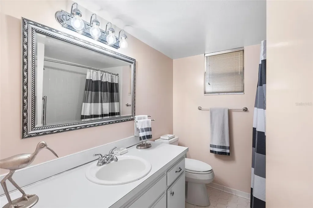 700 Mirror Terrace NW Winter Haven FL 33881