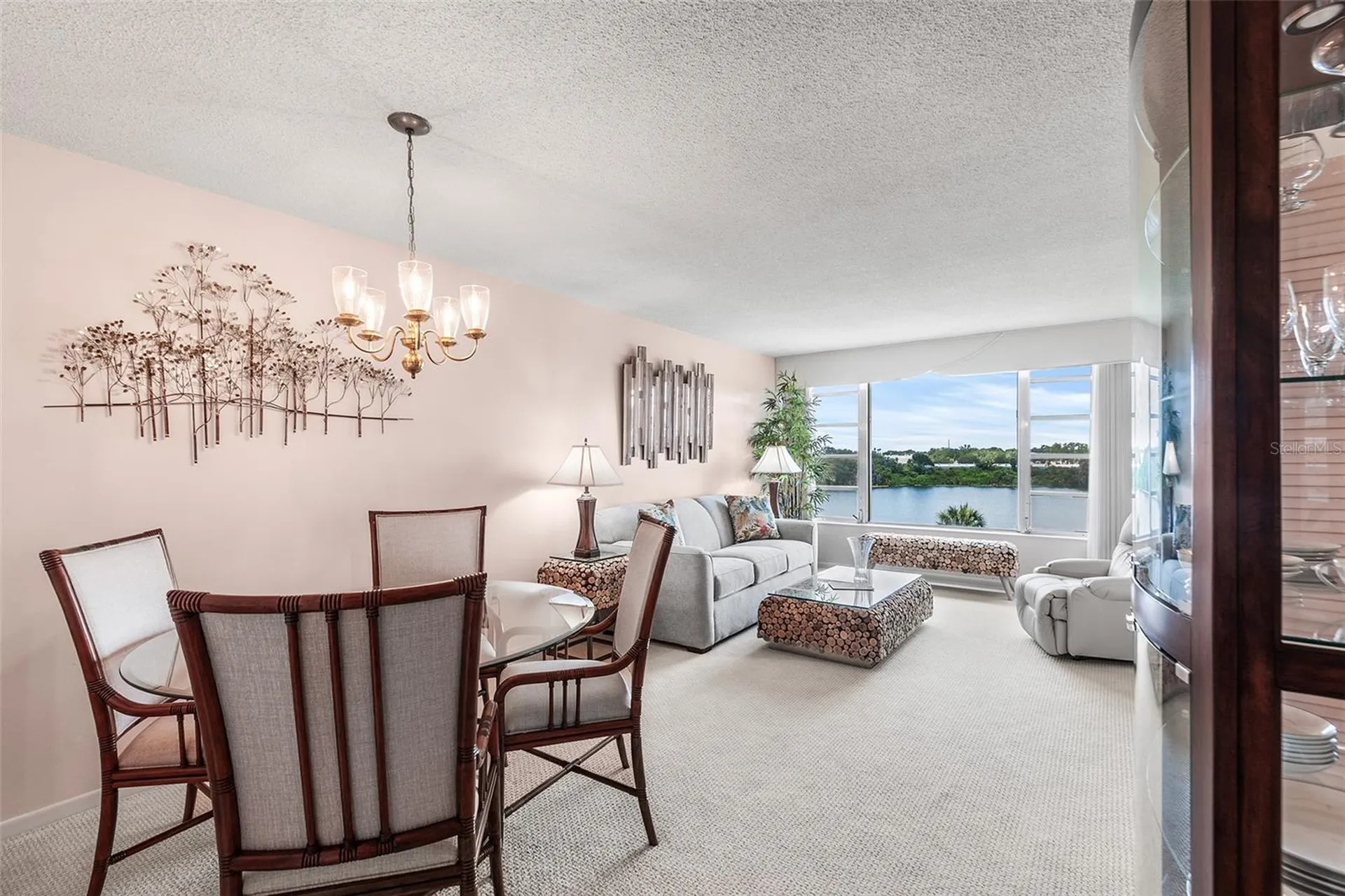 700 Mirror Terrace NW Winter Haven FL 33881