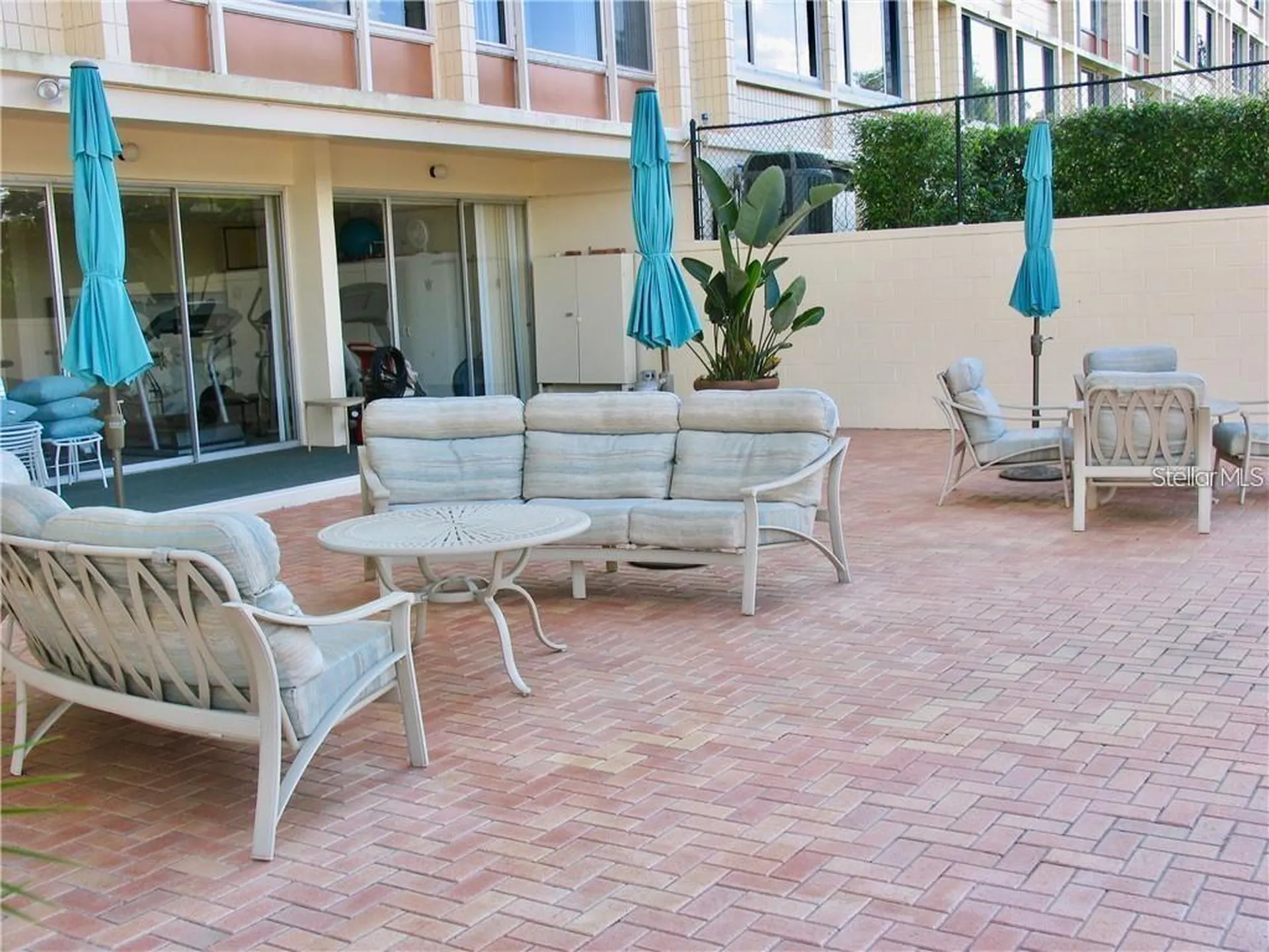 700 Mirror Terrace NW Winter Haven FL 33881