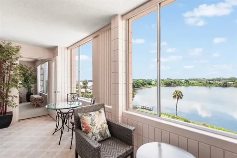 700 Mirror Terrace NW Winter Haven FL 33881