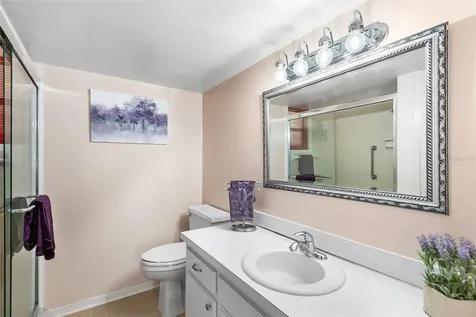 700 Mirror Terrace NW Winter Haven FL 33881