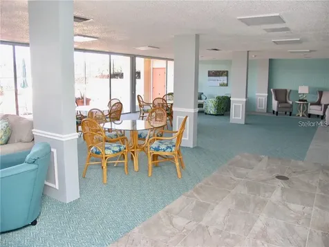 700 Mirror Terrace NW Winter Haven FL 33881