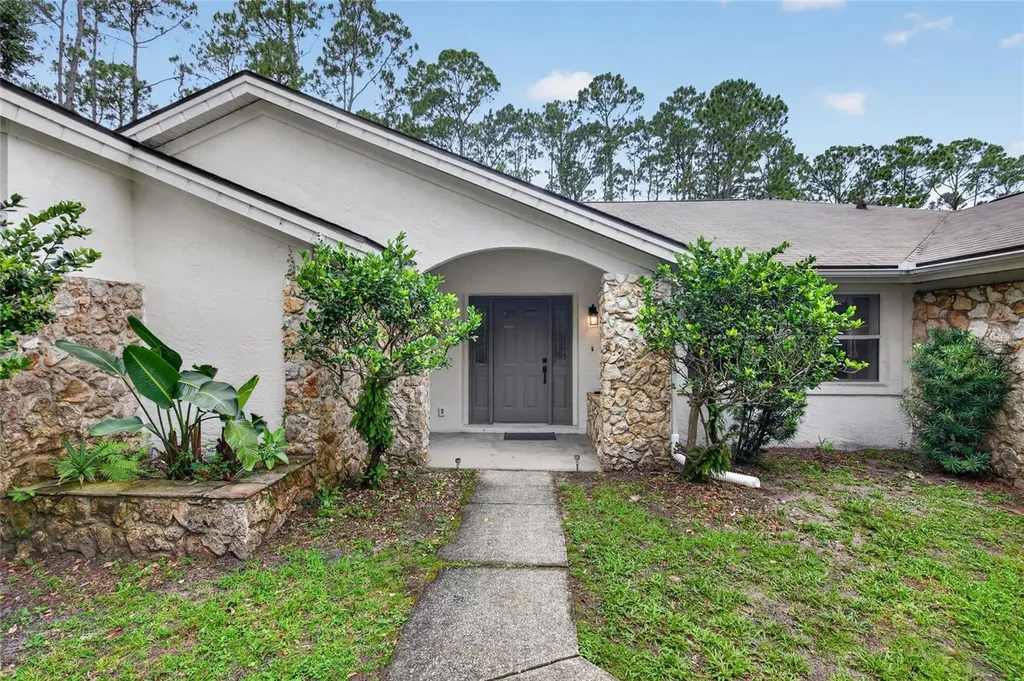11 Walnut Place Palm Coast FL 32164