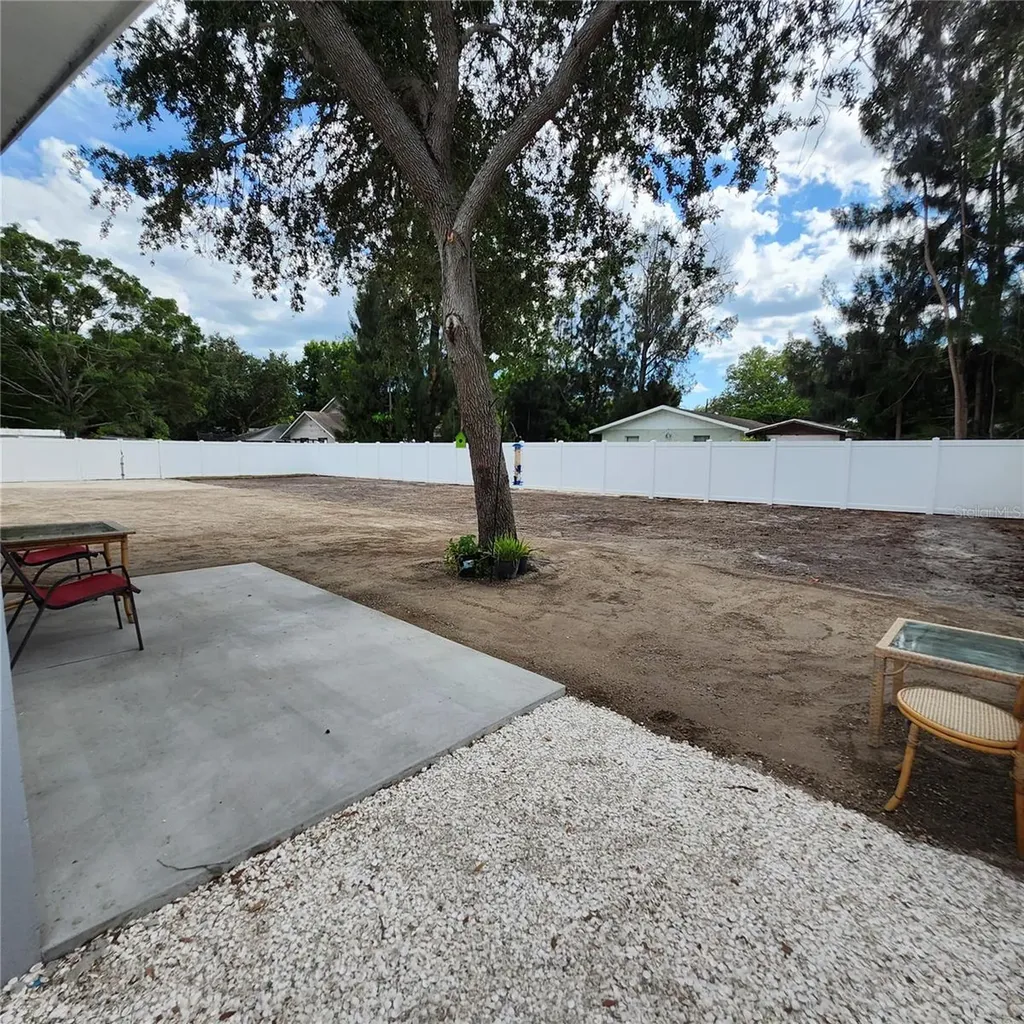 15414 Avalon Avenue Clearwater FL 33760