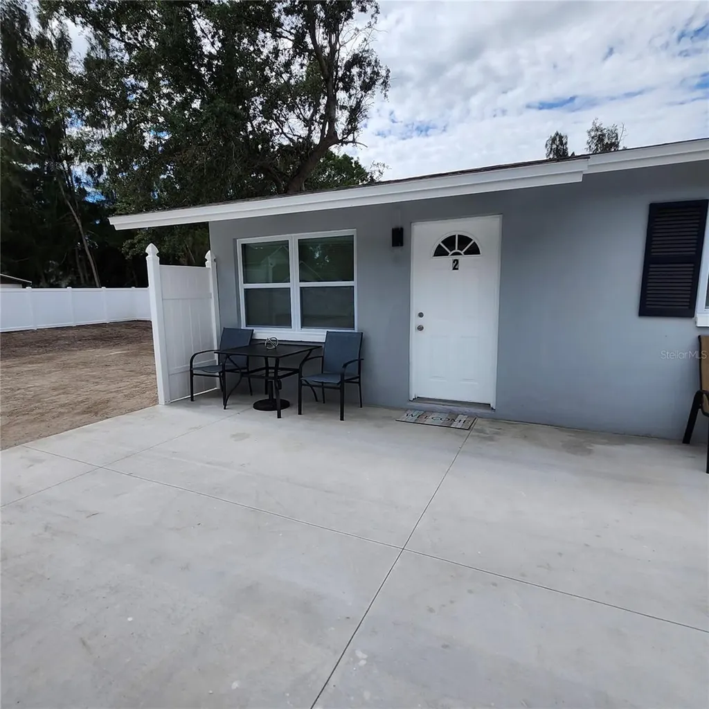 15414 Avalon Avenue Clearwater FL 33760