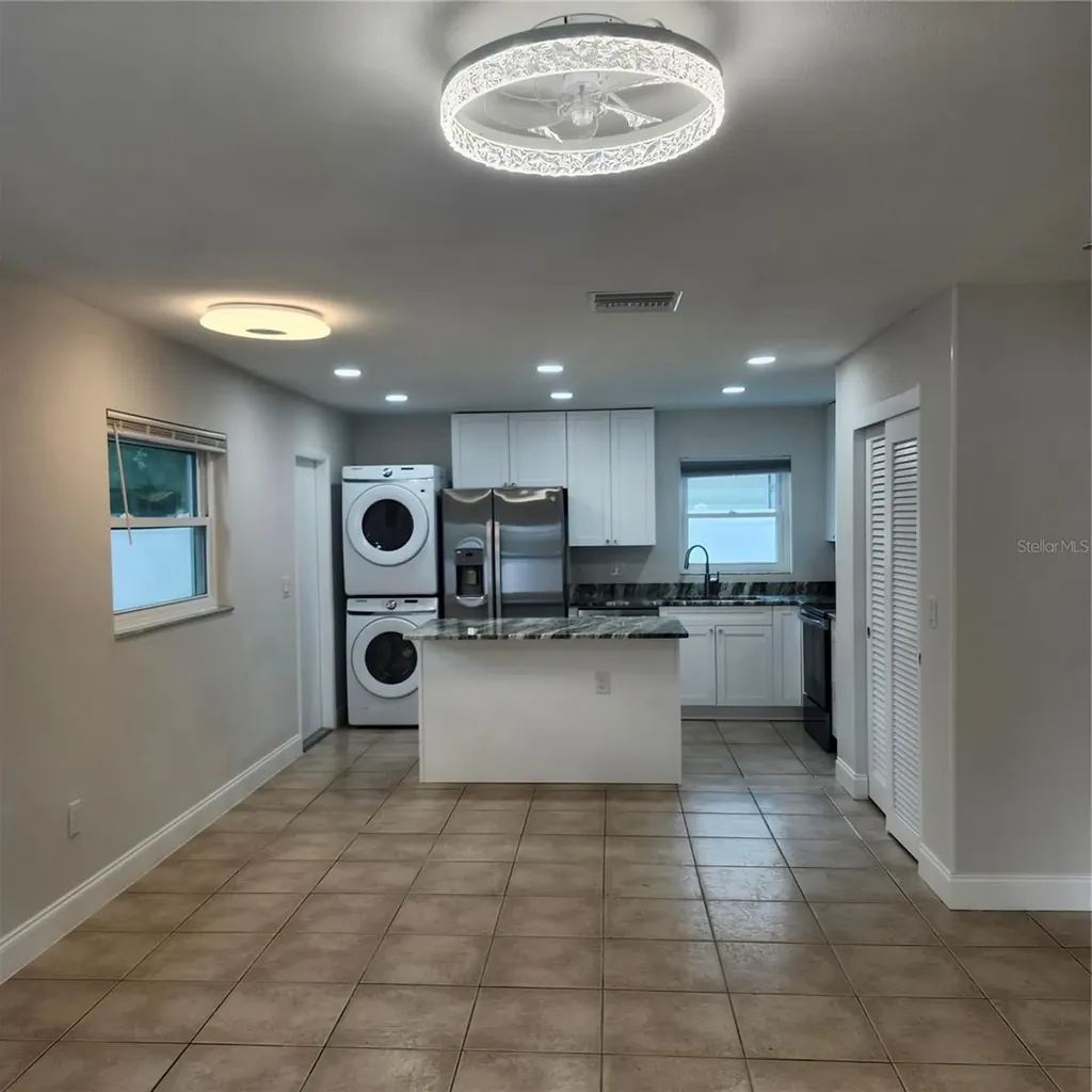 15414 Avalon Avenue Clearwater FL 33760