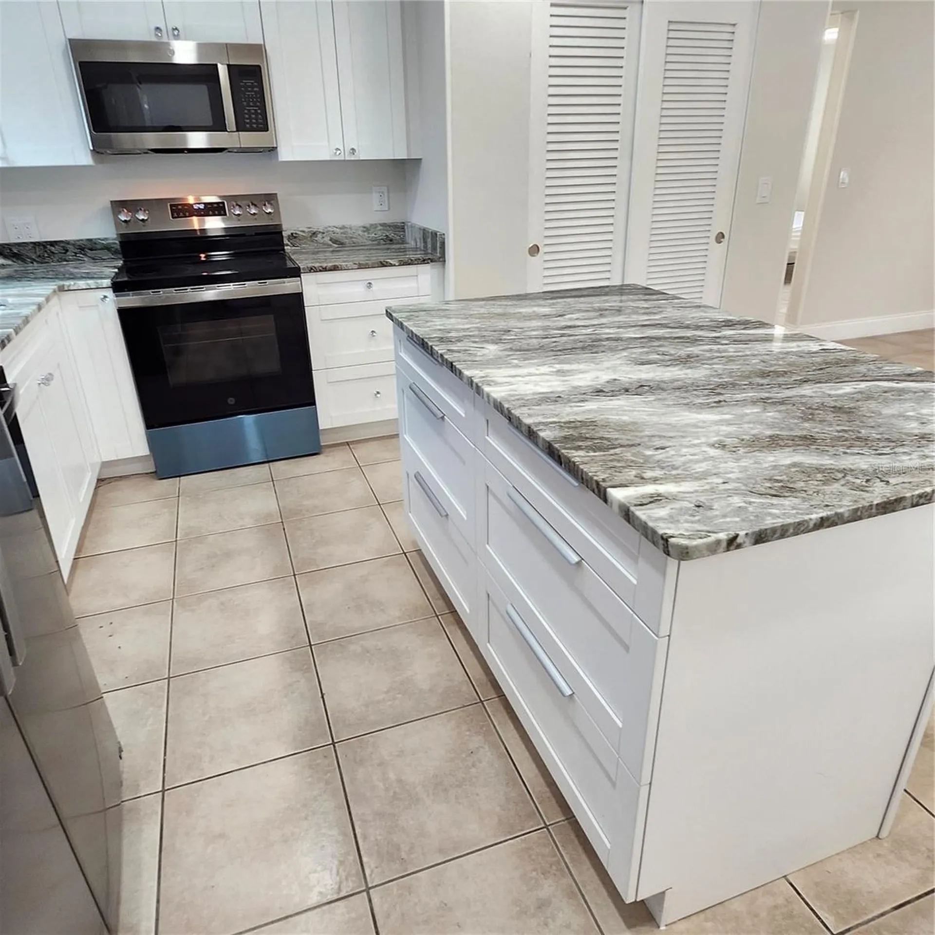 15414 Avalon Avenue Clearwater FL 33760