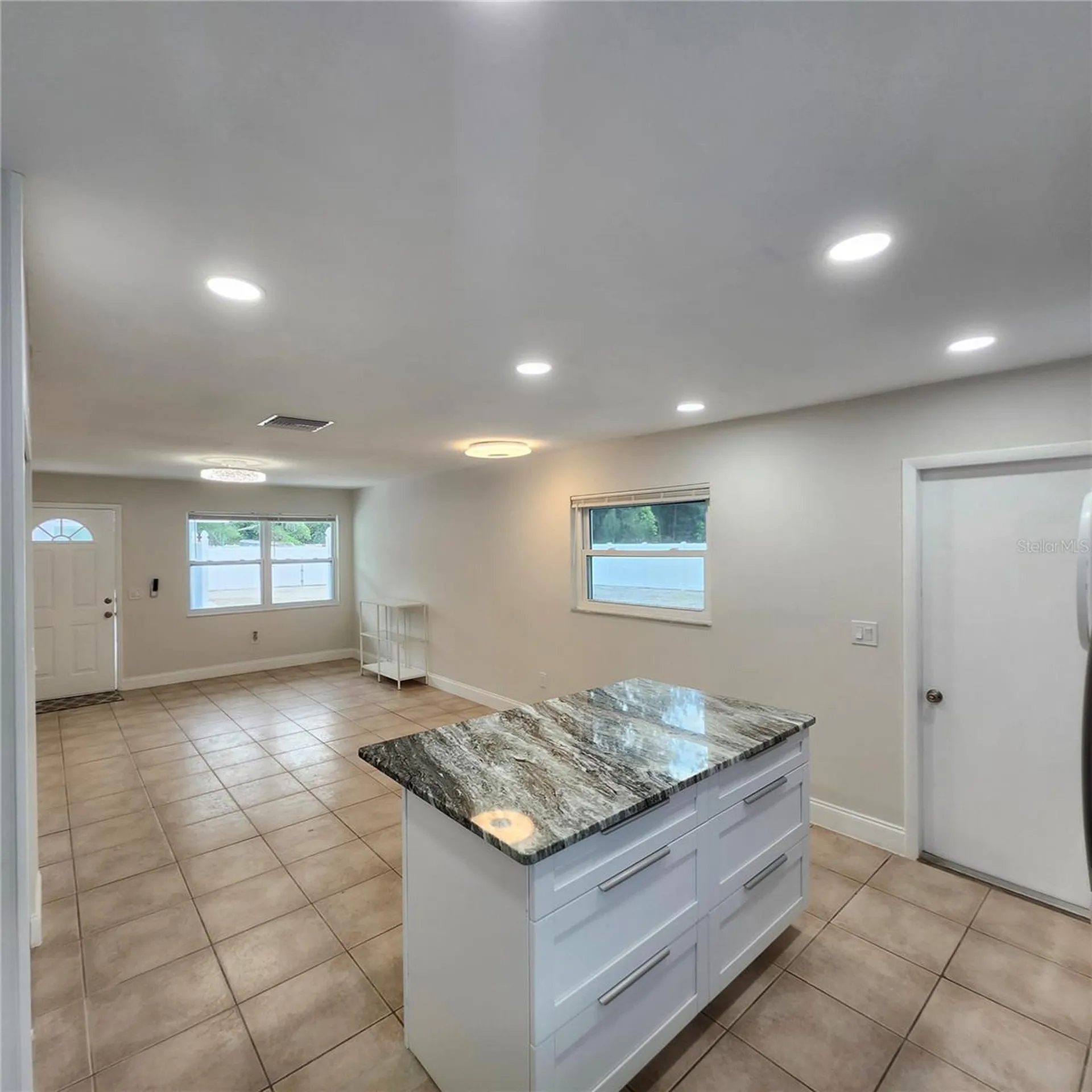 15414 Avalon Avenue Clearwater FL 33760