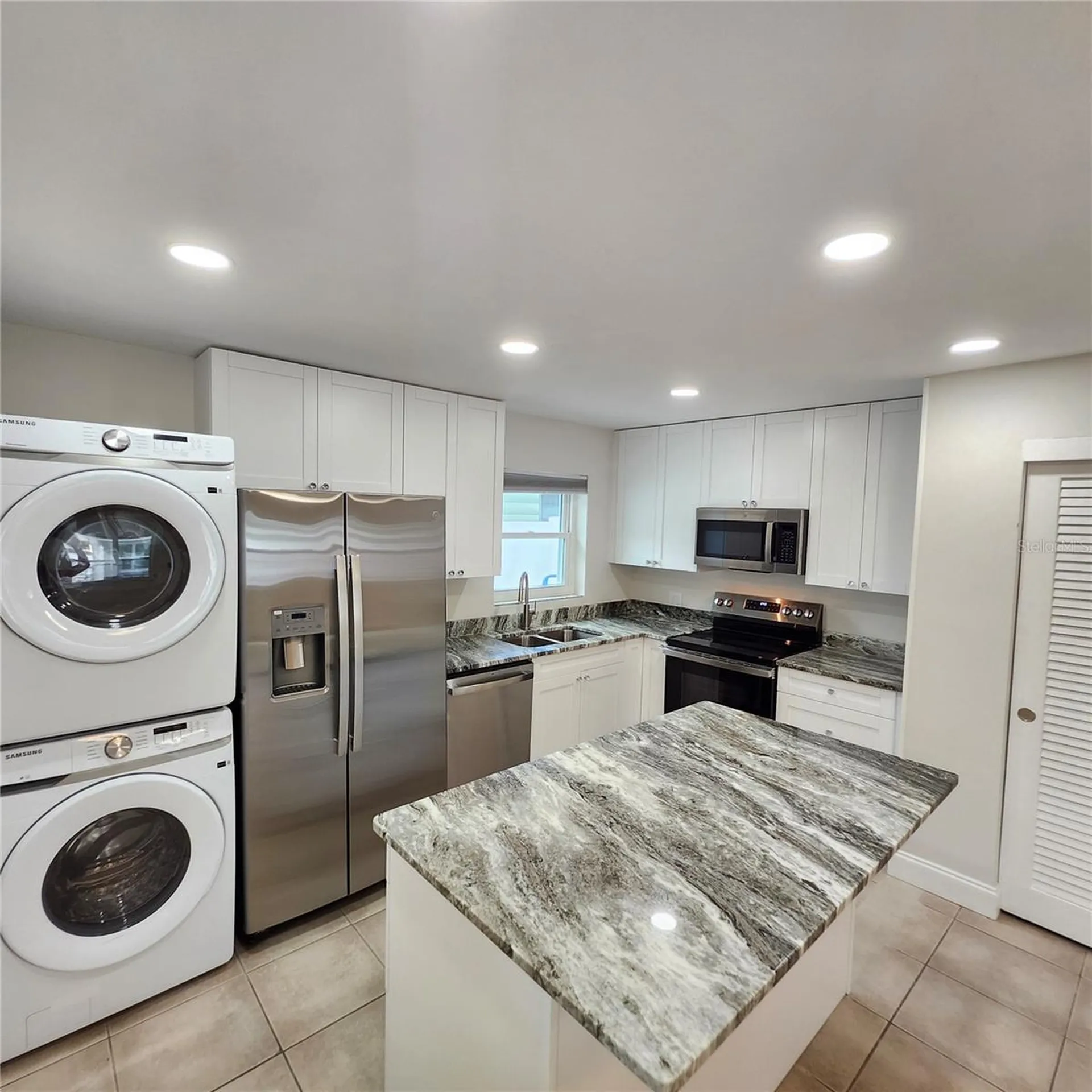 15414 Avalon Avenue Clearwater FL 33760