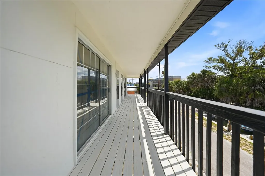 1261 Beach Road Englewood FL 34223