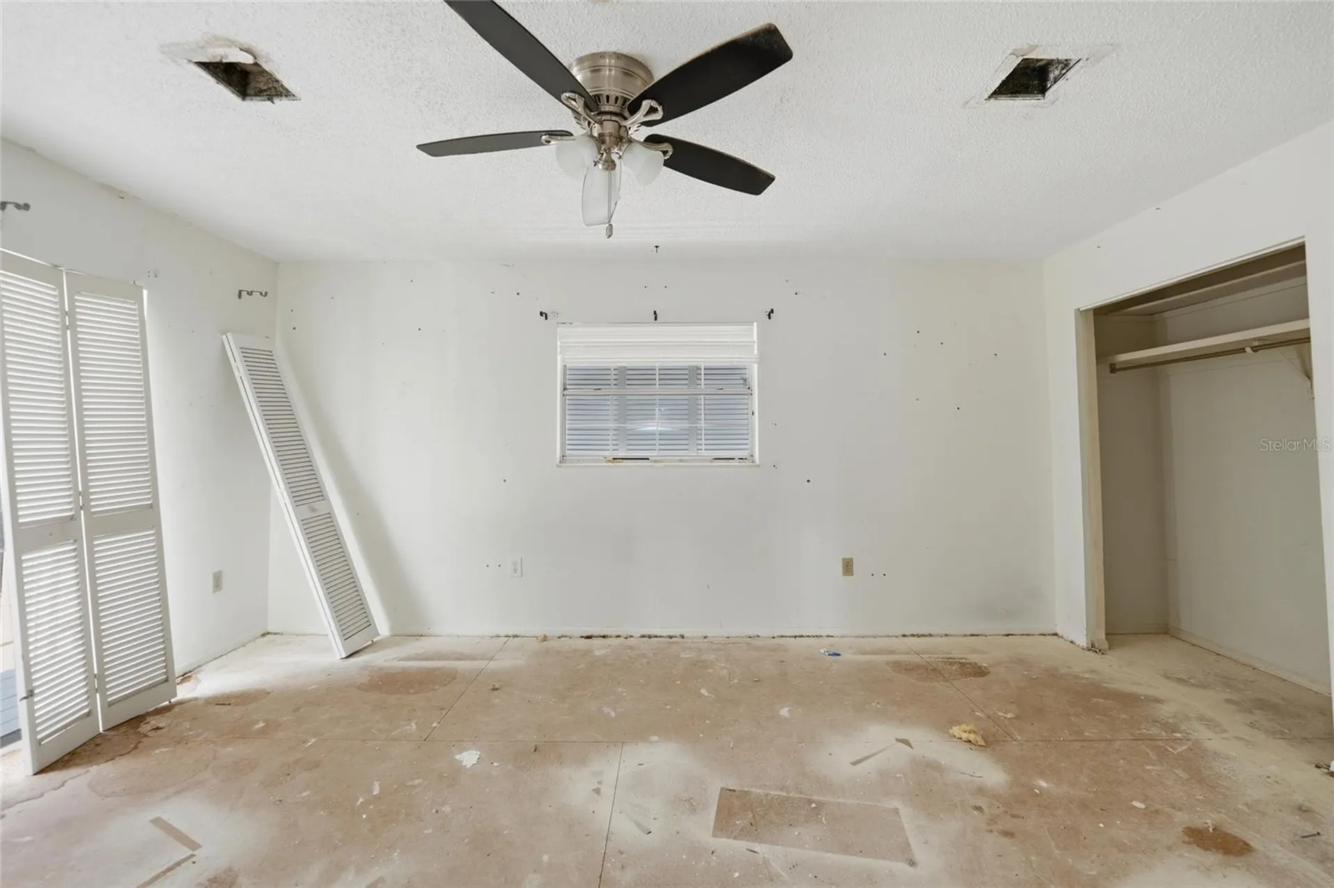 1261 Beach Road Englewood FL 34223