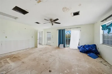 1261 Beach Road Englewood FL 34223