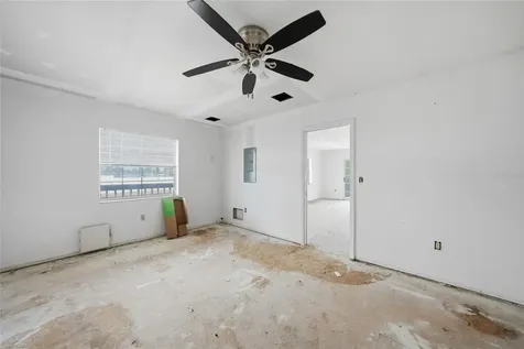 1261 Beach Road Englewood FL 34223