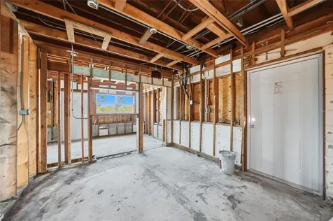 1261 Beach Road Englewood FL 34223