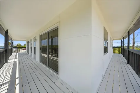 1261 Beach Road Englewood FL 34223