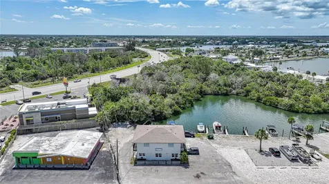 1261 Beach Road Englewood FL 34223