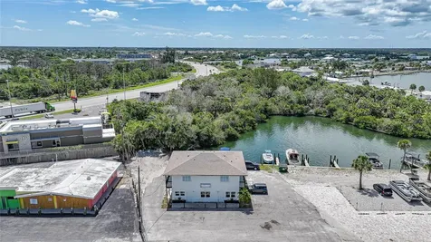 1261 Beach Road Englewood FL 34223