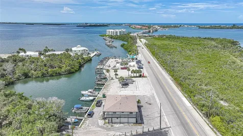 1261 Beach Road Englewood FL 34223