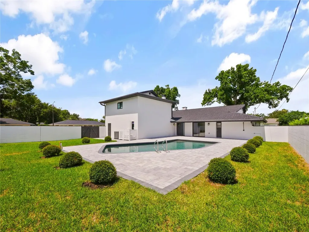2491 Lauder Drive Maitland FL 32751
