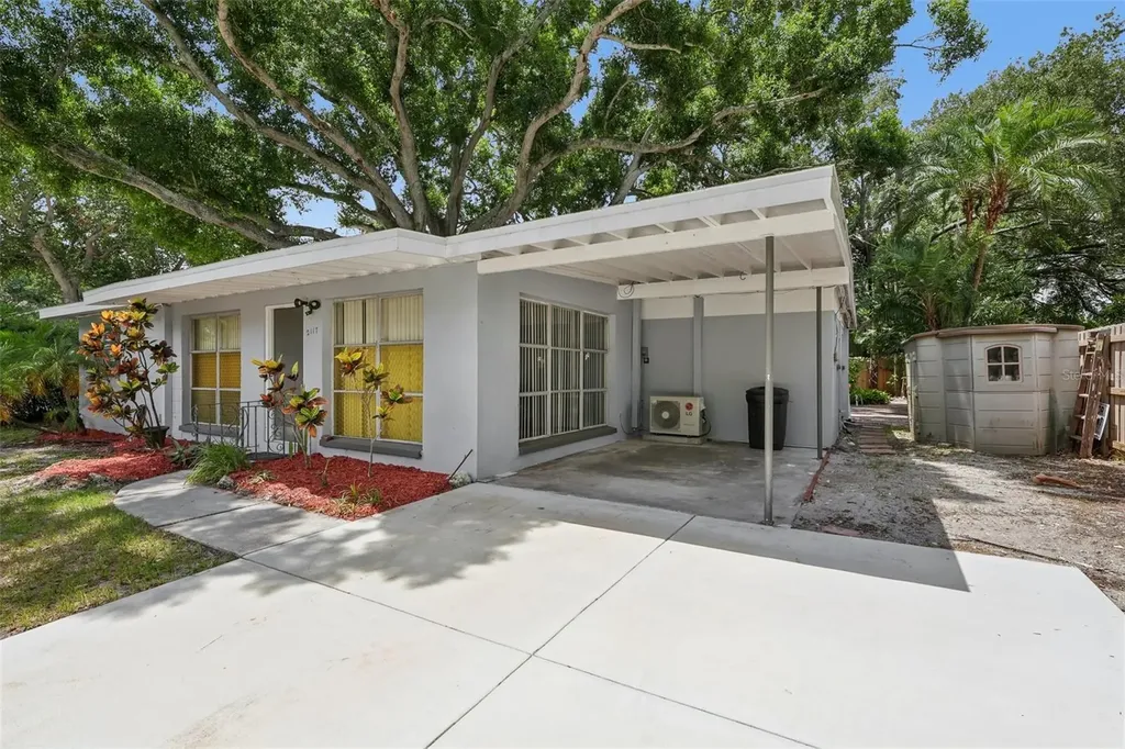 2117 Barcelona Drive Clearwater FL 33764