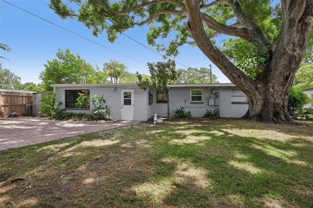 2117 Barcelona Drive Clearwater FL 33764