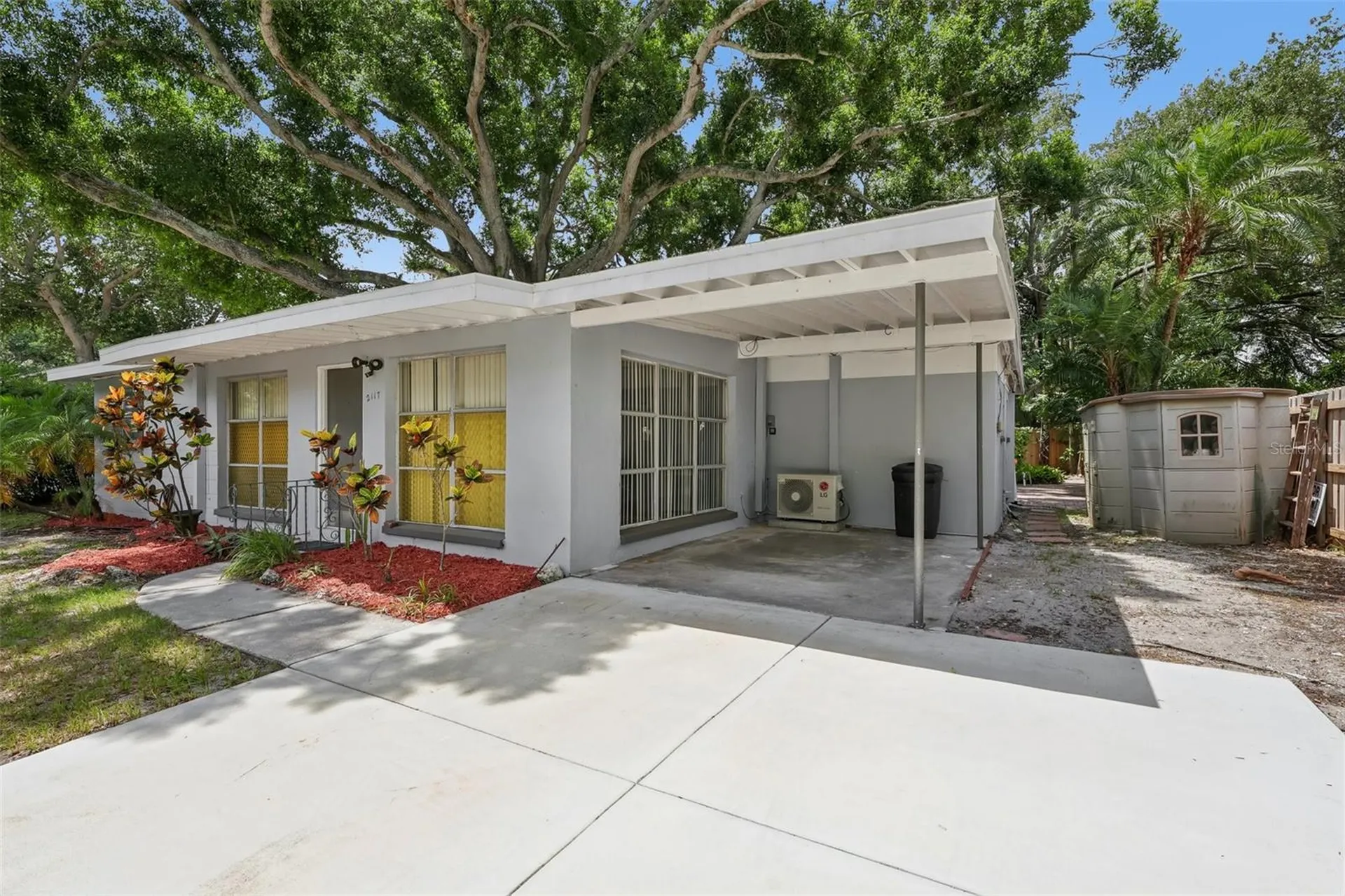 2117 Barcelona Drive Clearwater FL 33764