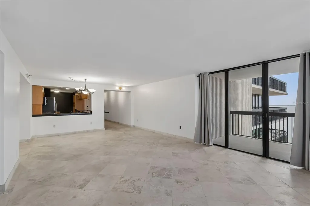 2413 Bayshore Boulevard Tampa FL 33629