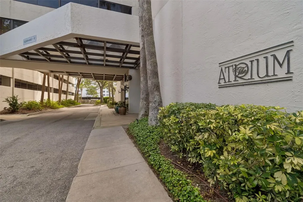 2413 Bayshore Boulevard Tampa FL 33629