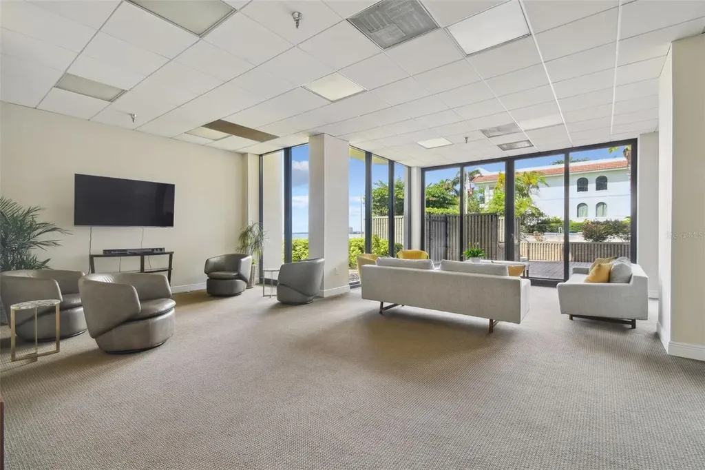 2413 Bayshore Boulevard Tampa FL 33629