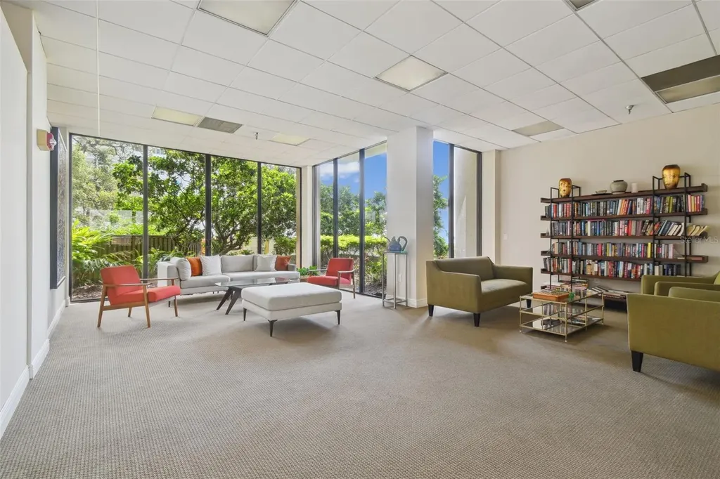 2413 Bayshore Boulevard Tampa FL 33629