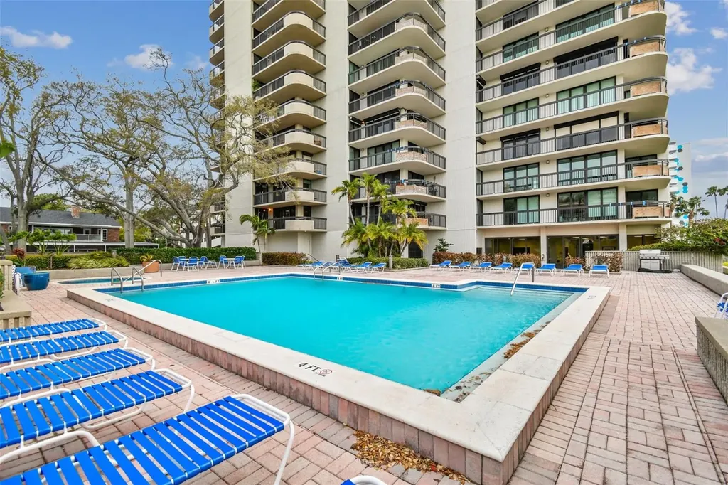 2413 Bayshore Boulevard Tampa FL 33629