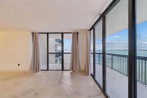 2413 Bayshore Boulevard Tampa FL 33629