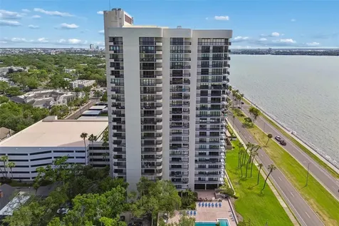 2413 Bayshore Boulevard Tampa FL 33629