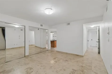 2413 Bayshore Boulevard Tampa FL 33629
