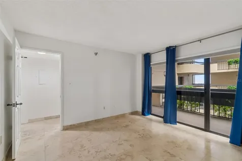 2413 Bayshore Boulevard Tampa FL 33629