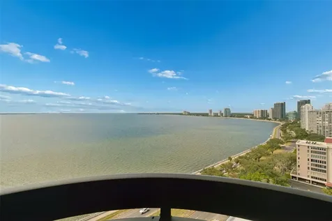 2413 Bayshore Boulevard Tampa FL 33629