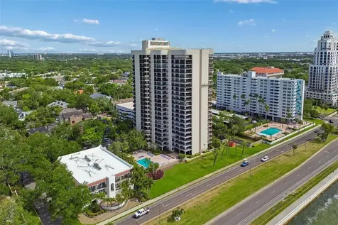 2413 Bayshore Boulevard Tampa FL 33629