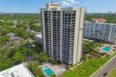 2413 Bayshore Boulevard Tampa FL 33629