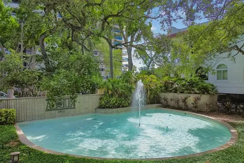 2413 Bayshore Boulevard Tampa FL 33629