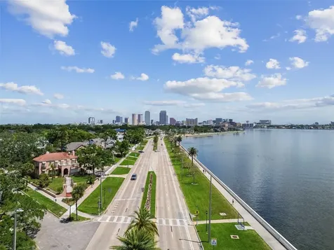 2413 Bayshore Boulevard Tampa FL 33629