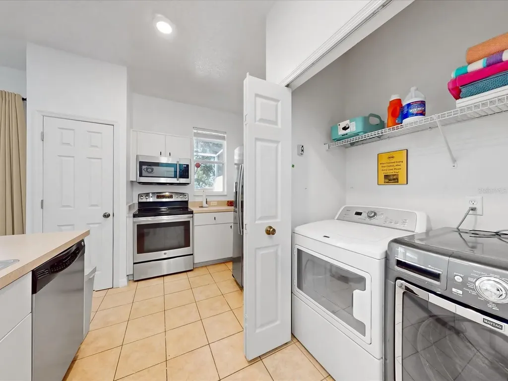 1302 S Beach Circle Kissimmee FL 34746
