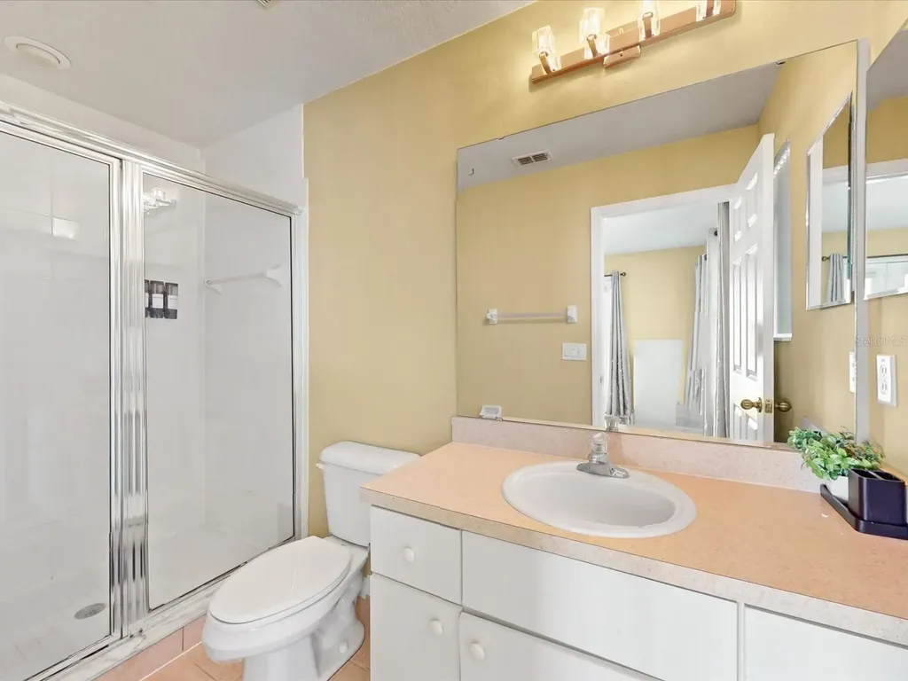 1302 S Beach Circle Kissimmee FL 34746