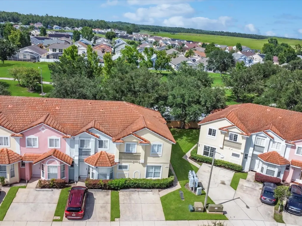 1302 S Beach Circle Kissimmee FL 34746