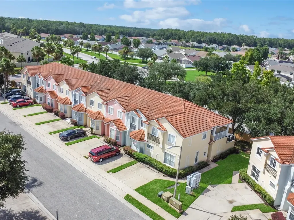 1302 S Beach Circle Kissimmee FL 34746